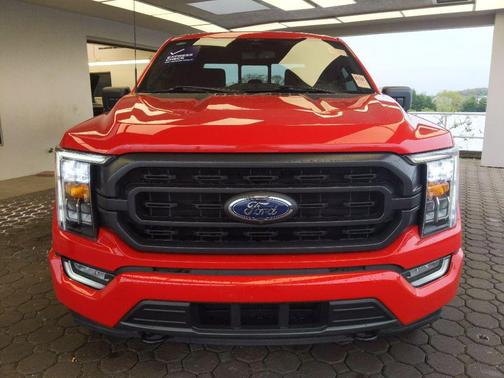RACE RED 2023 Ford F-150 XLT