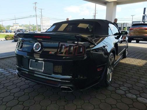 BLACK 2014 Ford Mustang GT Premium