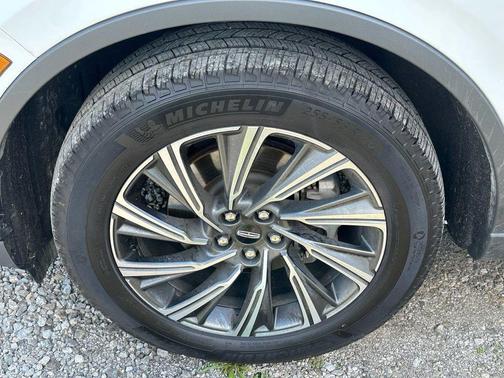 White Metallic 2026 Lincoln Aviator Premiere