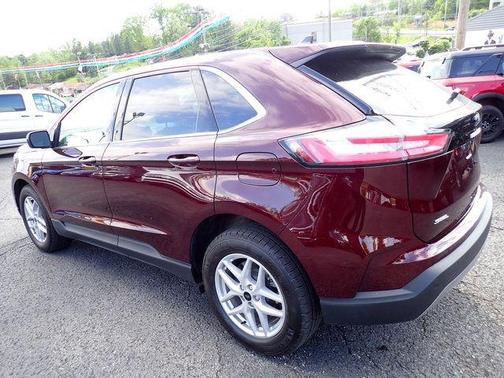 BURGUNDY VELVET MET TINT CC 2024 Ford Edge SEL