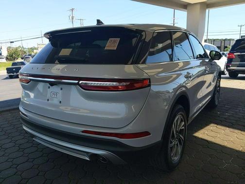 Crystal White 2025 Lincoln Corsair Premiere