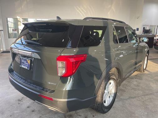 Forged Green Metallic 2022 Ford Explorer XLT
