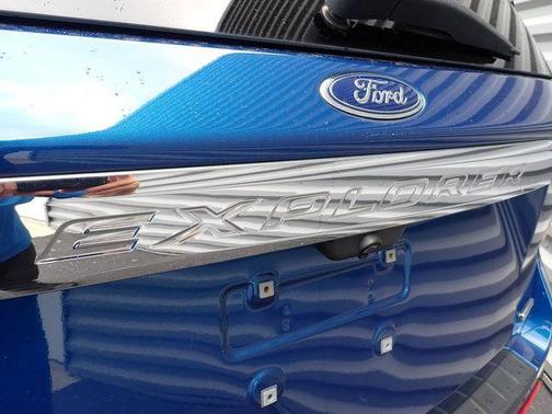 Atlas Blue Metallic 2020 Ford Explorer XLT