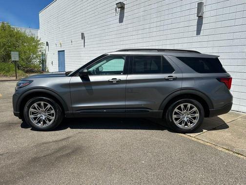 Gray Metallic 2026 Ford Explorer Active