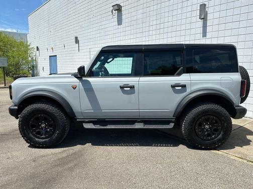 Avalanche 2026 Ford Bronco Badlands