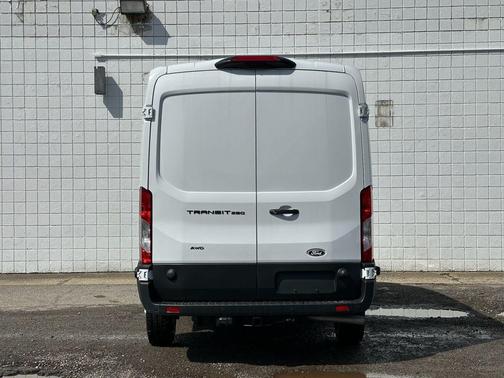 OXFORD WHITE 2026 Ford Transit-250 Base