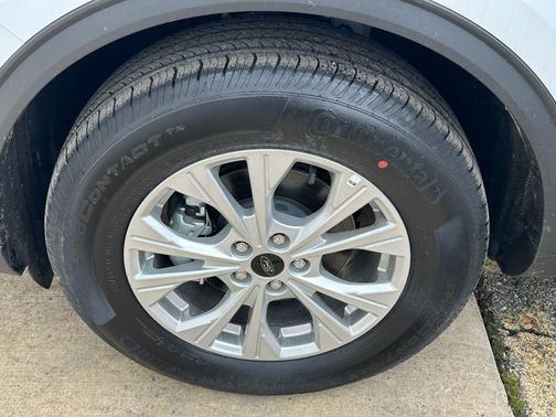 OXFORD WHITE 2026 Ford Escape Active