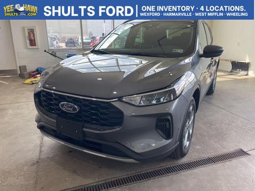 Gray Metallic 2025 Ford Escape ST-Line