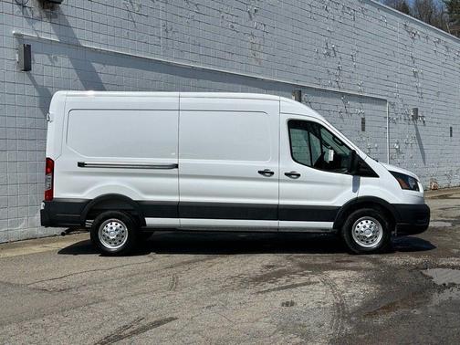OXFORD WHITE 2026 Ford Transit-250 Base