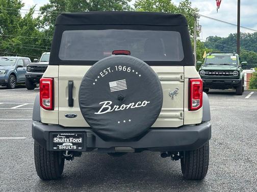 DESERT SAND 2025 Ford Bronco Big Bend