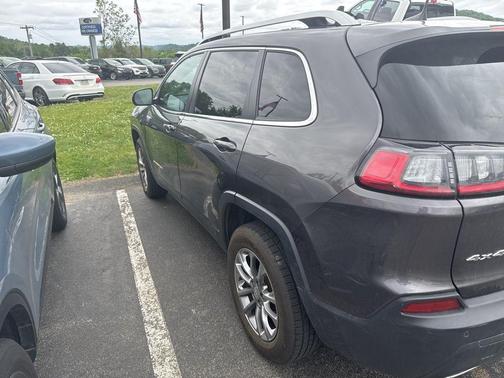 Granite Crystal Metallic Clearcoat 2021 Jeep Cherokee Latitude Lux