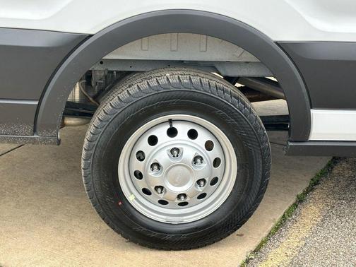 OXFORD WHITE 2026 Ford Transit-350 Base