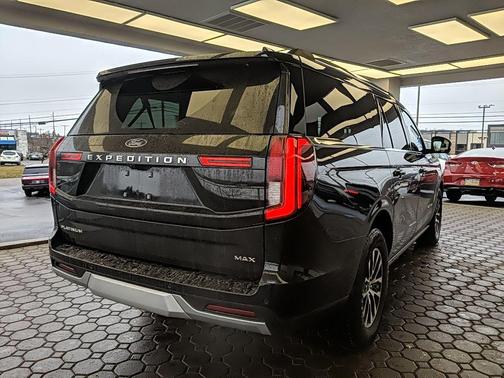 Black Metallic 2025 Ford Expedition Max Platinum