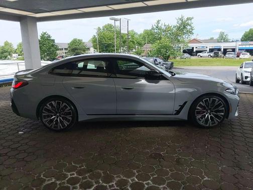 Gray Metallic 2022 BMW M440 i xDrive
