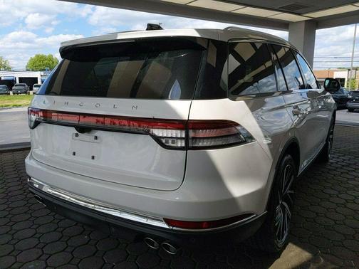 White Metallic 2025 Lincoln Aviator Reserve AWD