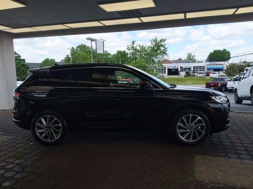 Black Metallic 2025 Lincoln Corsair Grand Touring