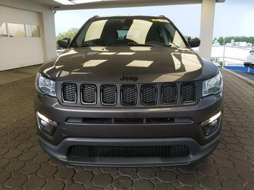 Granite Crystal Metallic Clearcoat 2020 Jeep Compass Latitude