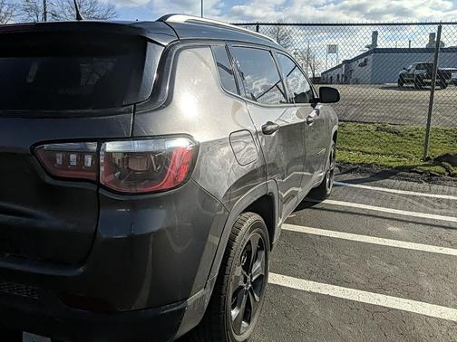 Granite Crystal Metallic Clearcoat 2020 Jeep Compass Latitude