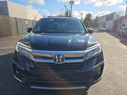 Crystal Black Pearl 2019 Honda Pilot Elite