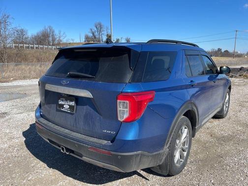 Atlas Blue Metallic 2022 Ford Explorer XLT