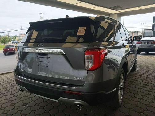Gray Metallic 2023 Ford Explorer Limited