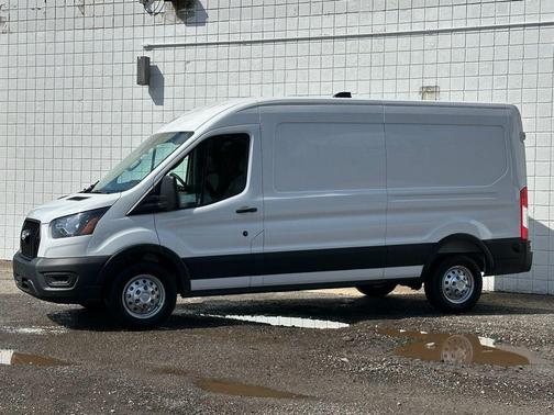 OXFORD WHITE 2026 Ford Transit-250 Base