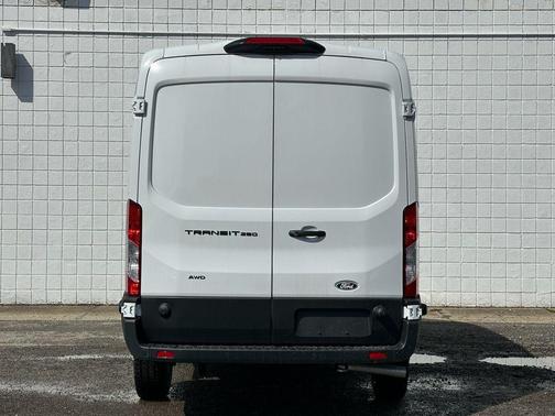 OXFORD WHITE 2026 Ford Transit-250 Base