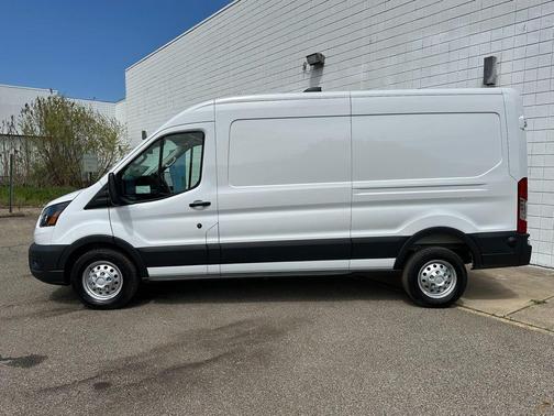 OXFORD WHITE 2026 Ford Transit-350 Base
