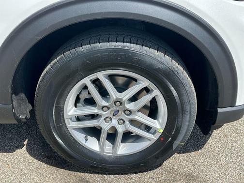 White 2026 Ford Explorer Active