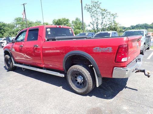 Flame Red Clearcoat 2018 RAM 2500 Tradesman Crew Cab 4x4 8' Box