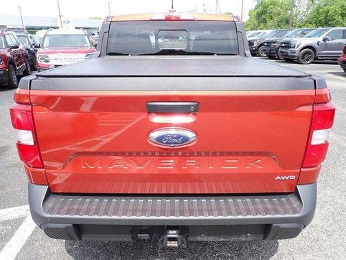 Hot Pepper Red Metallic Tinted Clearcoat 2023 Ford Maverick Lariat