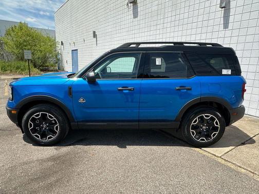 Blue Metallic 2026 Ford Bronco Sport Outer Banks