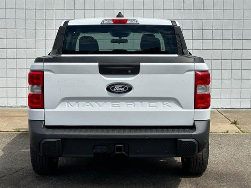 OXFORD WHITE 2026 Ford Maverick XLT