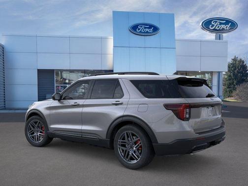 Gray Metallic 2026 Ford Explorer ST-Line