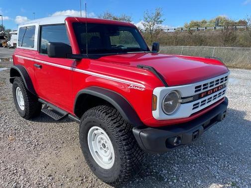 2024 Ford Bronco HERITAGE EDITION