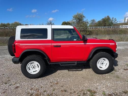 2024 Ford Bronco HERITAGE EDITION
