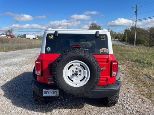 2024 Ford Bronco HERITAGE EDITION