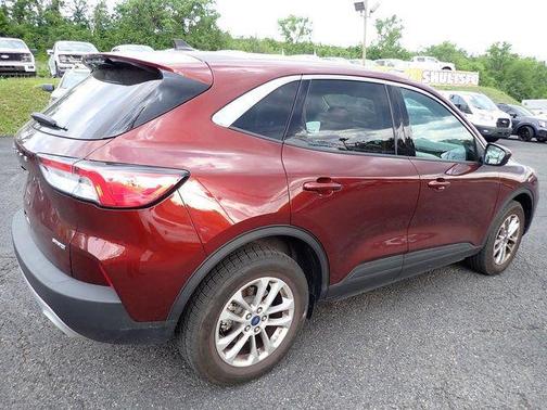 BRONZE FIRE 2021 Ford Escape SE