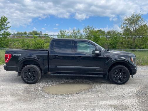 Agate Black Metallic 2023 Ford F-150 XLT