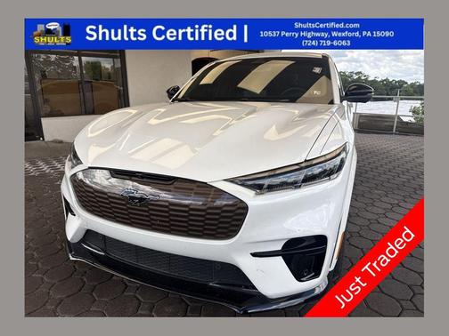 White Metallic 2024 Ford Mustang Mach-E GT