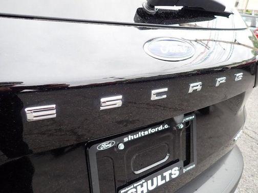 AGATE BLACK METALLIC 2025 Ford Escape Active