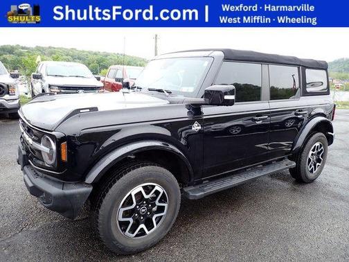 SHADOW BLACK 2022 Ford Bronco Outer Banks
