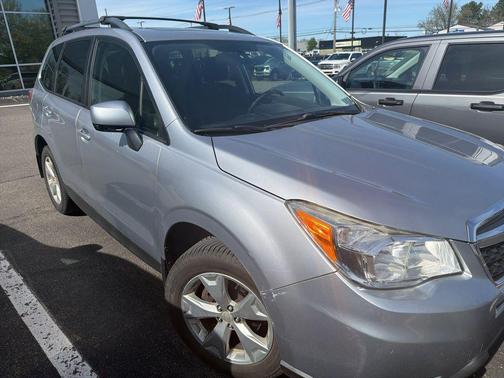 Ice Silver Metallic 2015 Subaru Forester 2.5i Premium