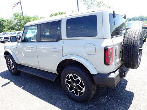 DESERT SAND 2025 Ford Bronco Outer Banks