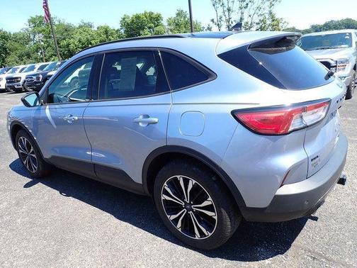 ICED BLUE SILVER METALLIC 2022 Ford Escape SEL