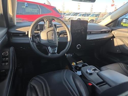 2022 Ford Mustang Mach-E PREMIUM