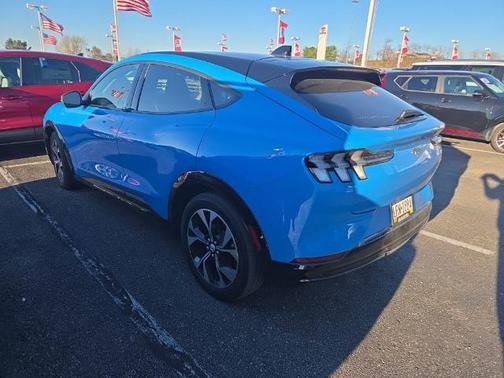 2022 Ford Mustang Mach-E PREMIUM