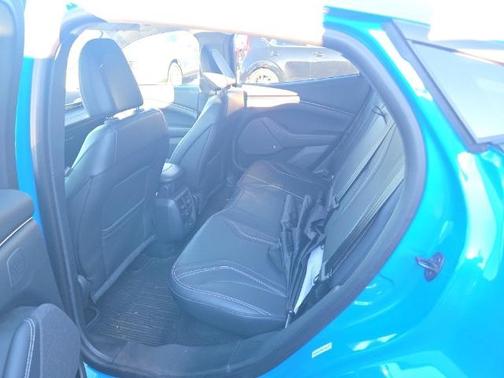 2022 Ford Mustang Mach-E PREMIUM