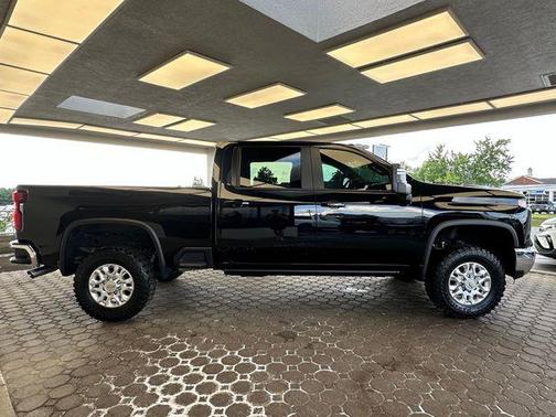 Black 2024 Chevrolet Silverado 2500 LT