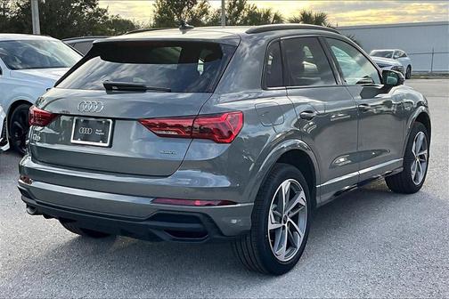 2025 Audi Q3 45 S line Premium